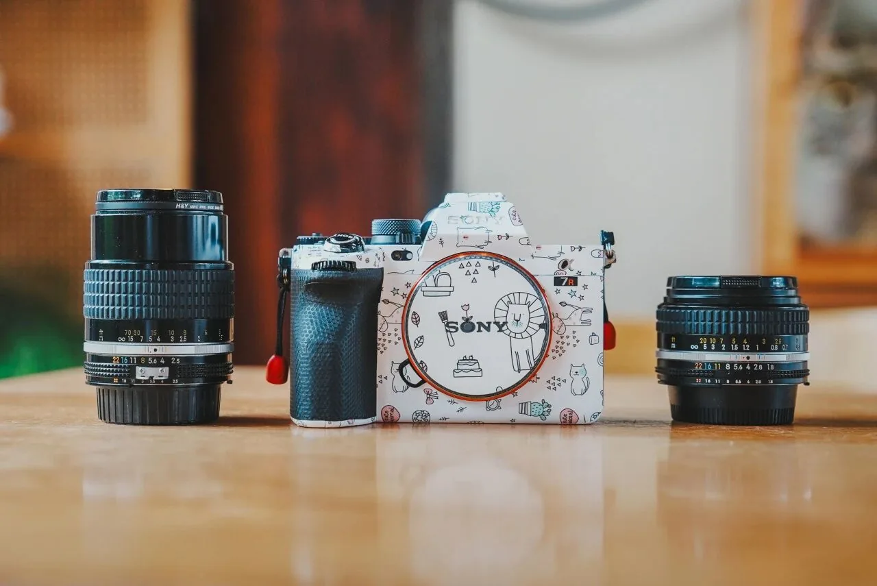 Sony A7R V、Nikon AI-S 50mm F1.8、AI-S 105mm F2.5のテスト機材
