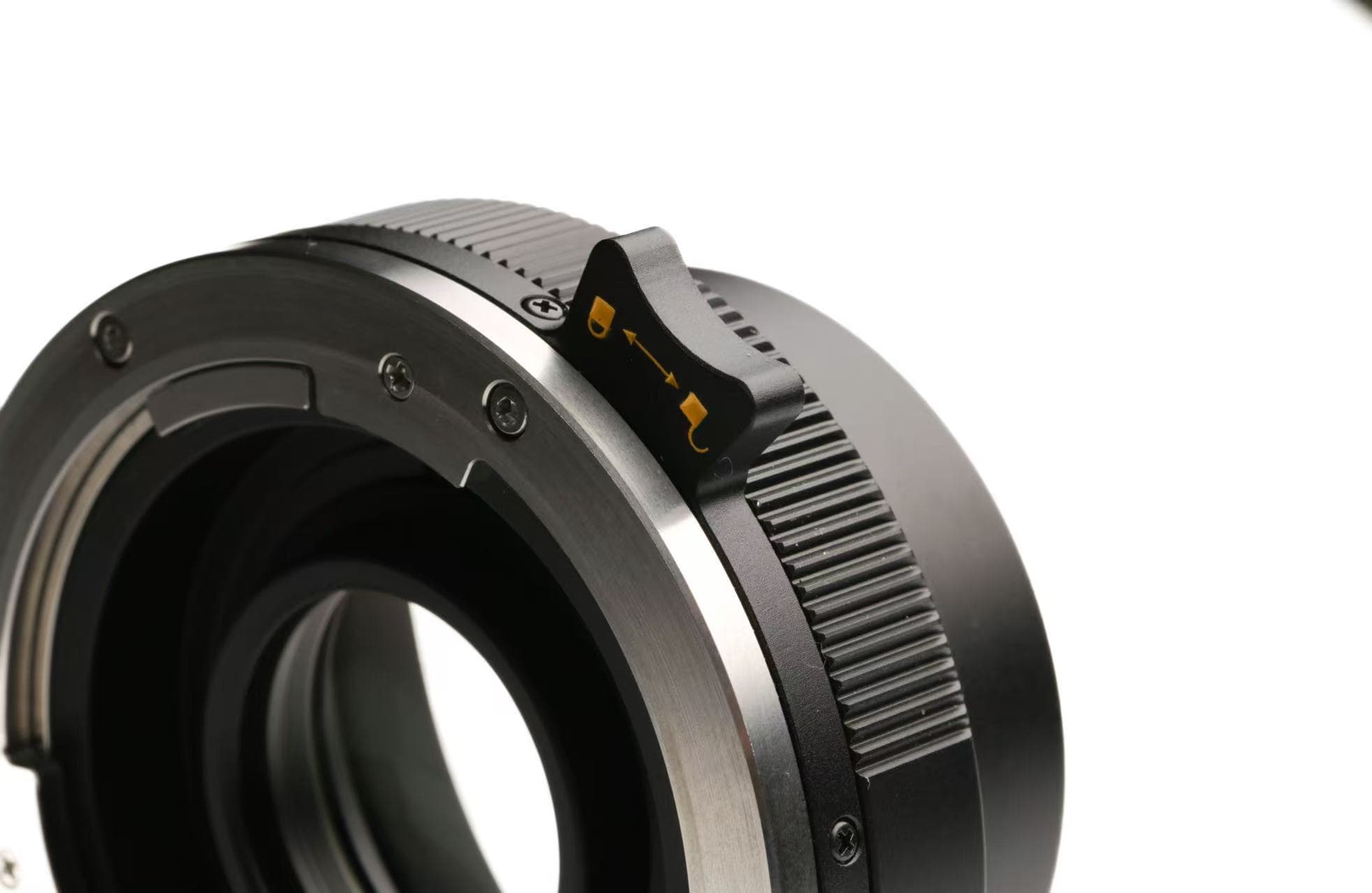 KIPON BAVEYES Mamiya 645-Nikon Z 0.7x PRO フォーカルレデューサー（ロック版） 3